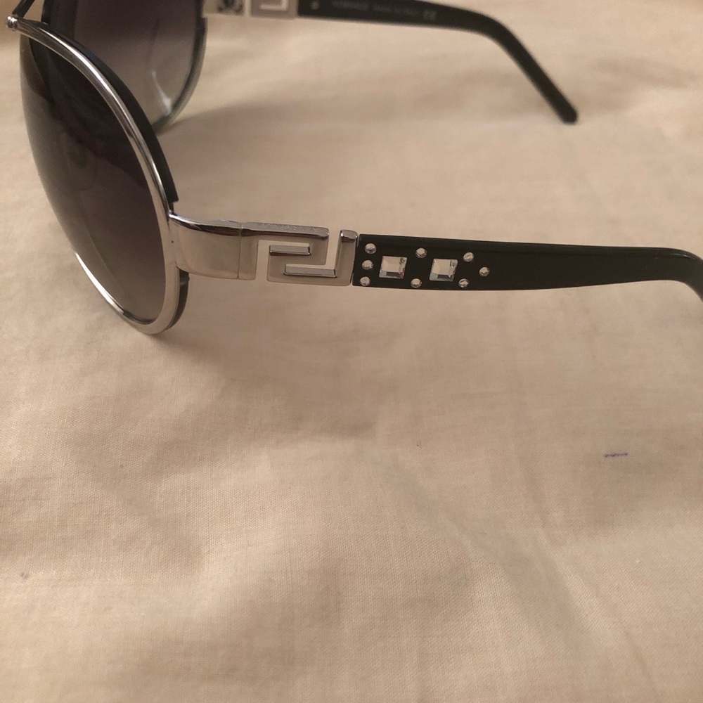 Versace Sunglasses. Authentic. Never Worn. - image 5